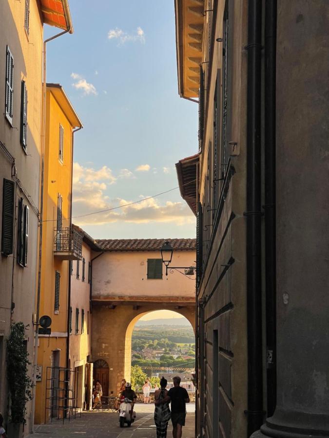 Palazzo Barbini Dimora Storica Aparthotel Castiglione del Lago Exterior photo